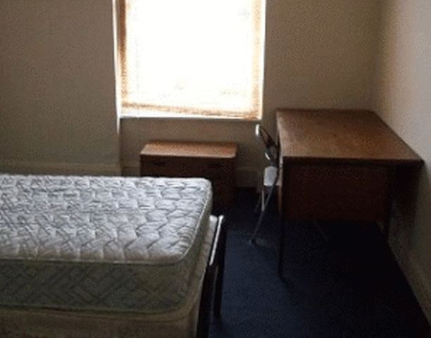  Image of 1 bedroom Property to rent in Harcourt Road Redland Bristol BS6 at Harcourt Road  Bristol, BS6 7RG