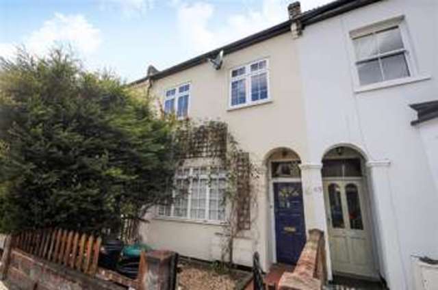  Image of 2 bedroom Apartment for sale in Hartfield Crescent London SW19 at Wimbledon, SW19 3RZ