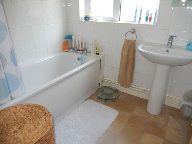  Image of 3 bedroom Semi-Detached house for sale in Hathaway Road Coventry CV4 at Hathaway Road  Coventry, CV4 9HW