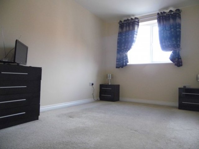  Image of 2 bedroom Flat for sale in Chapman Road Thornbury Bradford BD3 at Bradford West Yorkshire Bradford, BD3 7FG