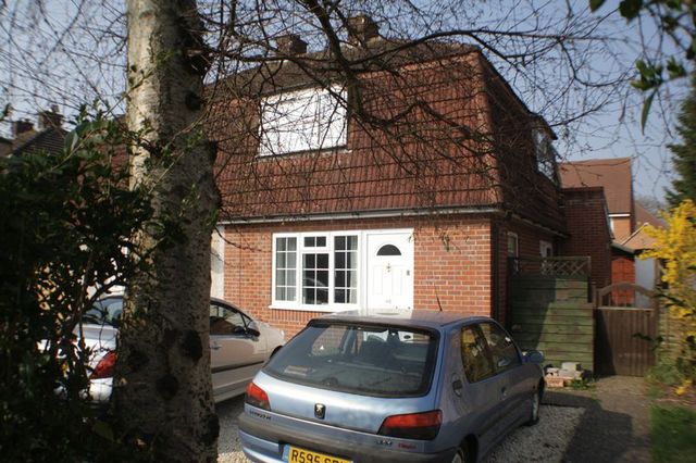  Image of 2 bedroom Semi-Detached house for sale in Hearn Road Woodley Reading RG5 at Hearn Road Woodley Reading, RG5 3QG