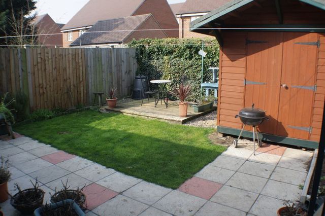  Image of 2 bedroom Semi-Detached house for sale in Hearn Road Woodley Reading RG5 at Hearn Road Woodley Reading, RG5 3QG