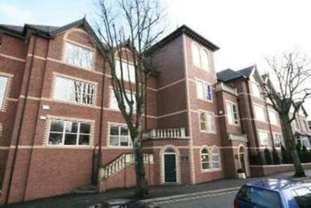 Image of 2 bedroom Apartment for sale in Heath Road Hale Altrincham WA14 at Altrincham, WA14 2XQ