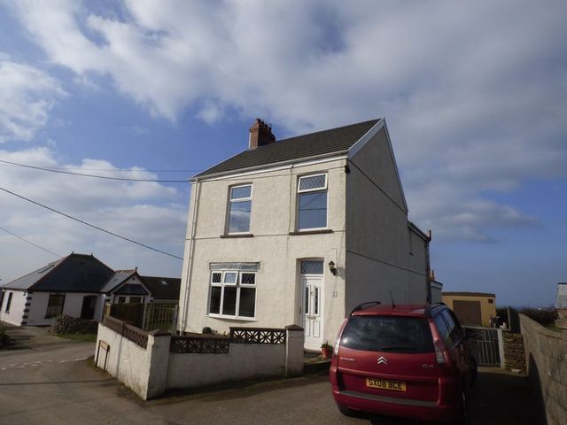  Image of 4 bedroom Detached house for sale in Heol Llansaint Llansaint Kidwelly SA17 at Heol Llansaint Llansaint Kidwelly, SA17 5JD
