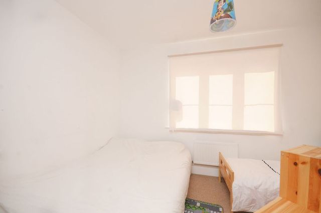  Image of 3 bedroom Terraced house to rent in Hepdon Mews London SW17 at Hepdon Mews  Tooting, SW17 0GP