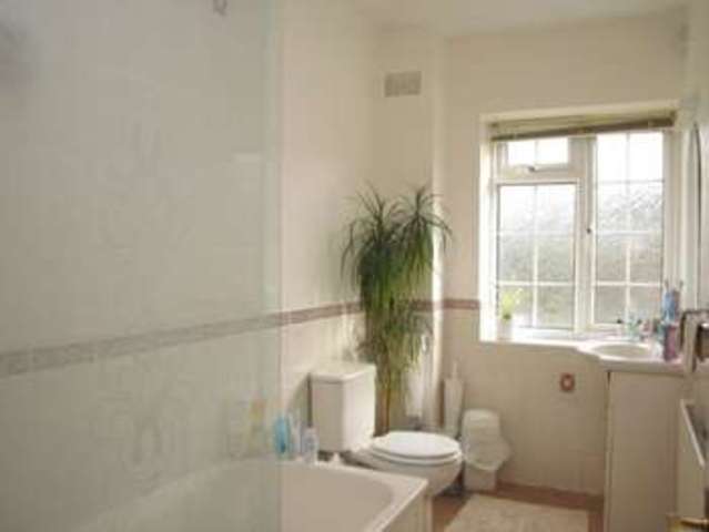 Image of 2 bedroom Apartment to rent in Sudbury Hill Harrow-on-the-Hill Harrow HA1 at Sudbury Hill  Harrow on the Hill, HA1 3RS