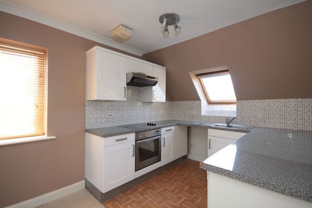  Image of 1 bedroom Flat for sale in Heron Drive Bicester OX26 at Heron Drive  Bicester, OX26 6YY