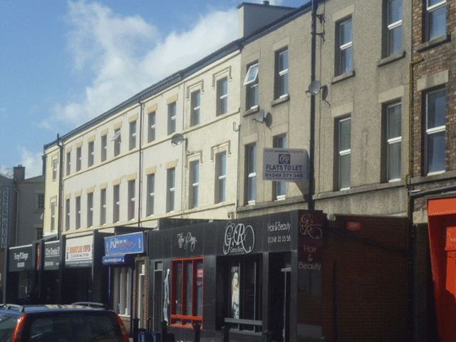 Image of 1 bedroom Flat to rent in High Street Bangor LL57 at 35 High Street  BANGOR, LL57 1NP