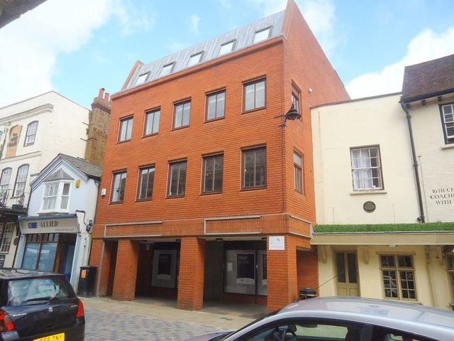  Image of Flat for sale in High Street Hemel Hempstead HP1 at High Street  Hemel Hempstead, HP1 3AF