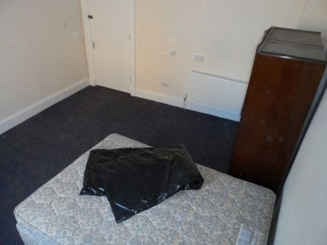  Image of 4 bedroom Flat to rent in High Street Dysart Kirkcaldy KY1 at High Street  Kirkcaldy, KY1 2YU