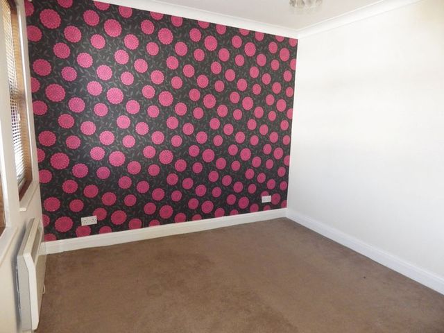  Image of 2 bedroom Detached house to rent in High Street Roxton Bedford MK44 at High Street Roxton Bedford, MK44 3EA