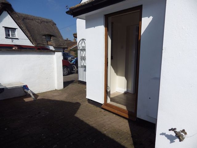  Image of 2 bedroom Detached house to rent in High Street Roxton Bedford MK44 at High Street Roxton Bedford, MK44 3EA