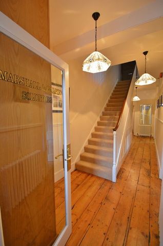  Image of 6 bedroom Terraced house for sale in High Street Thame OX9 at 18 High Street  Thame, OX9 2BZ