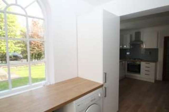  Image of 4 bedroom Detached house to rent in Mount Park Road Harrow-on-the-Hill Harrow HA1 at Mount Park Road  Harrow on the Hill, HA1 3JP