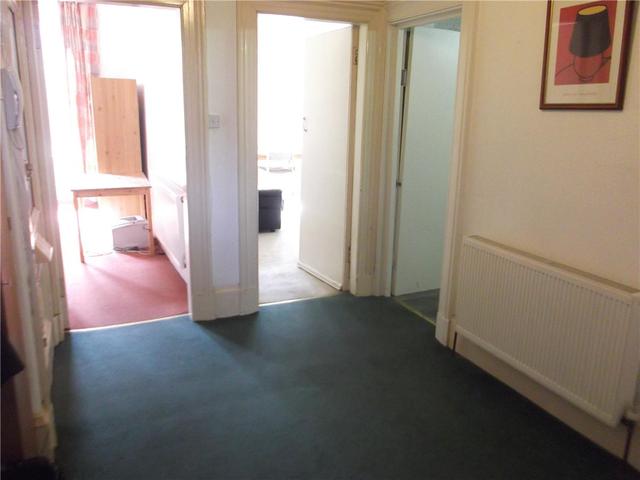  Image of 3 bedroom Flat to rent in Highburgh Road Glasgow G12 at Dowanhill Glasgow Glasgow, G12 9YD
