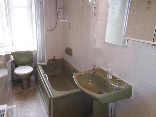  Image of 3 bedroom Flat to rent in Highburgh Road Glasgow G12 at Dowanhill Glasgow Glasgow, G12 9YD