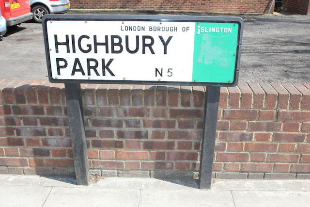  Image of Studio flat to rent in Highbury Park London N5 at Highbury London Highbury, N5 1UA