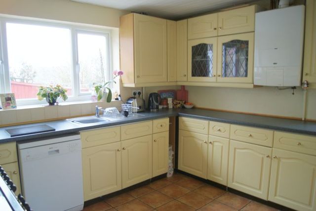  Image of 5 bedroom Detached house for sale in Highfield Road Evesham WR11 at Highfield Road  Evesham, WR11 2PU