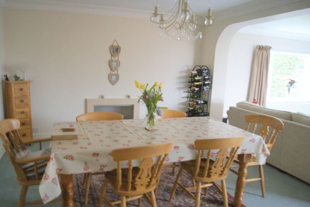  Image of 5 bedroom Detached house for sale in Highfield Road Evesham WR11 at Highfield Road  Evesham, WR11 2PU