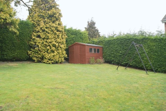  Image of 5 bedroom Detached house for sale in Highfield Road Evesham WR11 at Highfield Road  Evesham, WR11 2PU