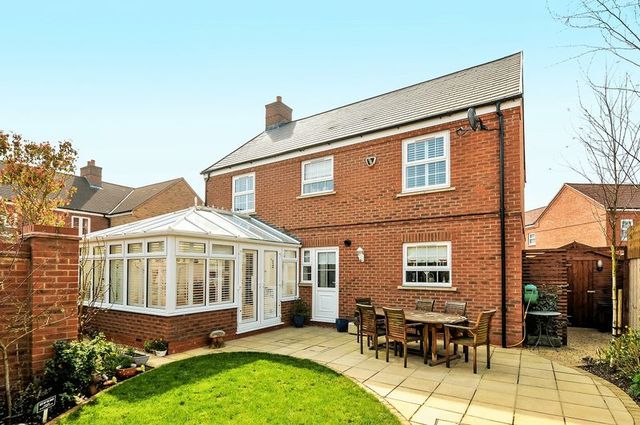  Image of 3 bedroom Detached house for sale in Hill Radnor Buckingham MK18 at Buckingham Mk18  Buckingham, MK18 1SJ