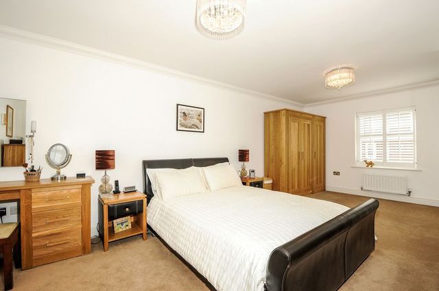  Image of 3 bedroom Detached house for sale in Hill Radnor Buckingham MK18 at Buckingham Mk18  Buckingham, MK18 1SJ