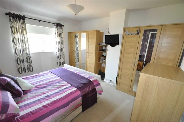  Image of 5 bedroom Property for sale in Hillery Road Worcester WR5 at Hillery Road Worcester Worcester, WR5 1RF