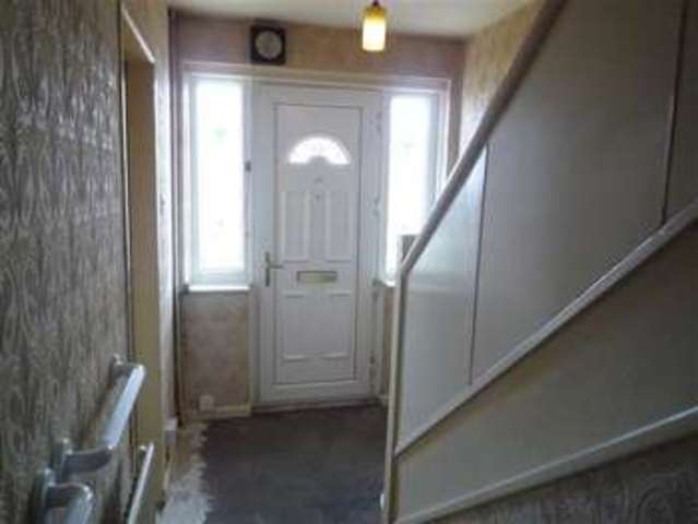  Image of 3 bedroom Terraced house for sale in Holays Huddersfield HD5 at Kirkheaton, HD5 9QX