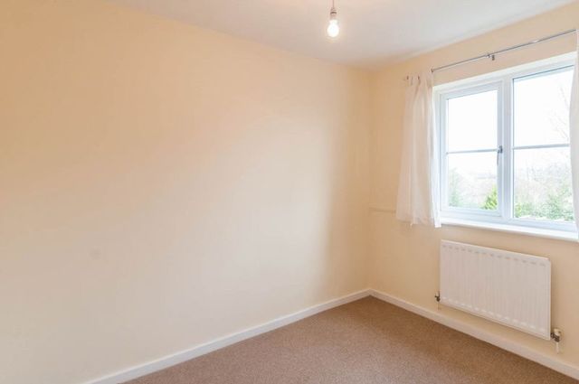  Image of 4 bedroom Detached house for sale in Holbush Way Irthlingborough Wellingborough NN9 at Holbush Way Irthlingborough Wellingborough, NN9 5EP