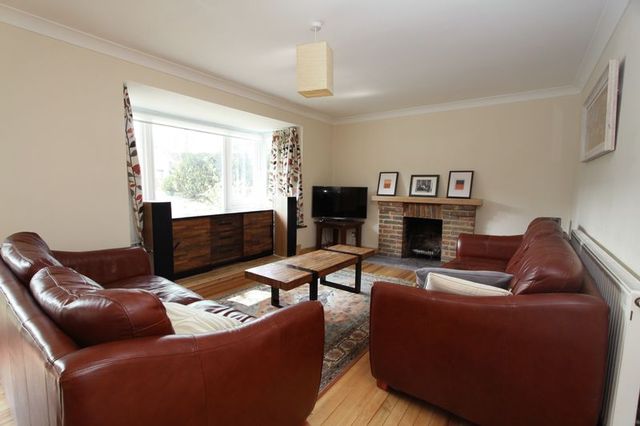  Image of 3 bedroom Detached house to rent in Holly Hill Southampton SO16 at Holly Hill  Southampton, SO16 7ES