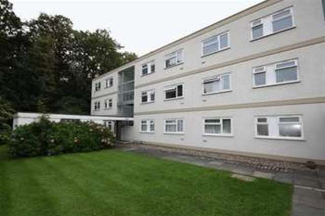  Image of 2 bedroom Flat to rent in Hornbeam Road Buckhurst Hill IG9 at The Willows, Hornbeam Road  Buckhurst Hill, IG9 6LA