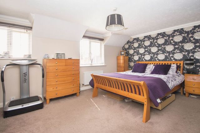  Image of 4 bedroom Detached house for sale in Kirk Gardens Totton Southampton SO40 at Kirk Gardens Totton Southampton, SO40 9UZ