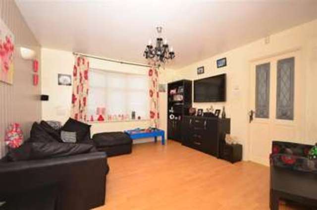  Image of 3 bedroom End of Terrace for sale in Ingress Gardens Greenhithe DA9 at Greenhithe Kent Greenhithe, DA9 9HN