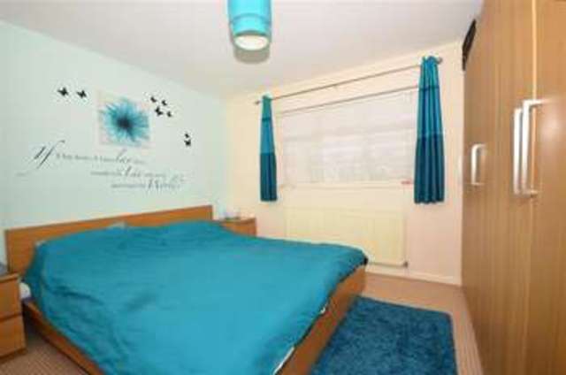  Image of 3 bedroom End of Terrace for sale in Ingress Gardens Greenhithe DA9 at Greenhithe Kent Greenhithe, DA9 9HN