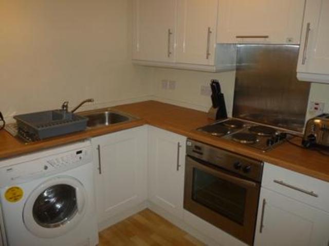  Image of 4 bedroom Flat to rent in James Street Stirling FK8 at James Street  Stirling, FK8 1UG