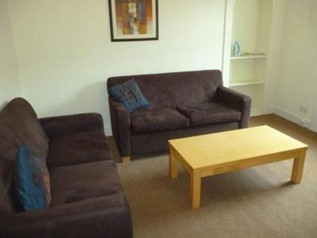  Image of 4 bedroom Flat to rent in James Street Stirling FK8 at Stirling  Stirling, FK8 1UG