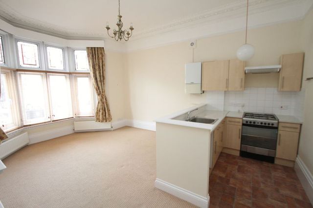  Image of 1 bedroom Flat for sale in Jesmond Road Clevedon BS21 at 4 Jesmond Road  Clevedon, BS21 7PA