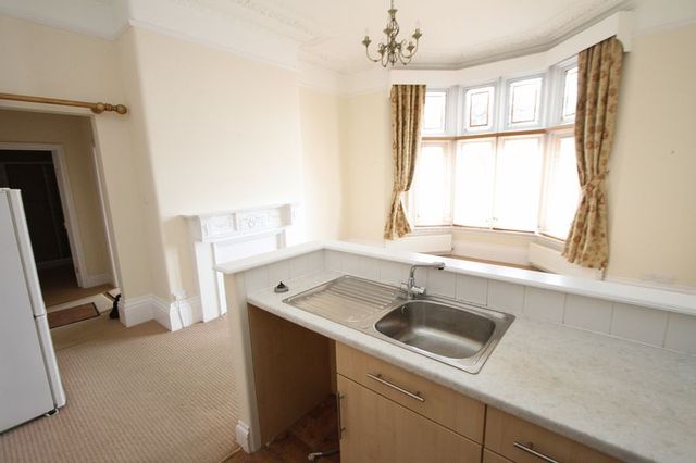  Image of 1 bedroom Flat for sale in Jesmond Road Clevedon BS21 at 4 Jesmond Road  Clevedon, BS21 7PA