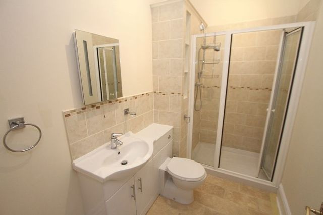  Image of 1 bedroom Flat for sale in Jesmond Road Clevedon BS21 at 4 Jesmond Road  Clevedon, BS21 7PA