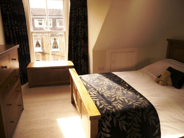  Image of 3 bedroom Flat to rent in Kemp Place Edinburgh EH3 at Stockbridge Edinburgh Edinburgh, EH3 5HU
