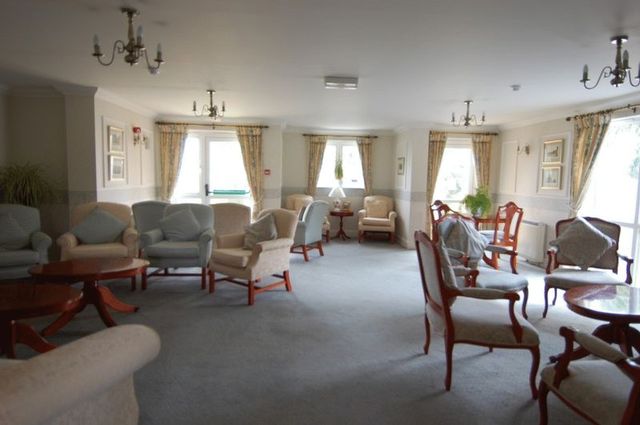  Image of 2 bedroom Retirement Property for sale in Banbury Road Kidlington OX5 at Banbury Road  Kidlington, OX5 2BG
