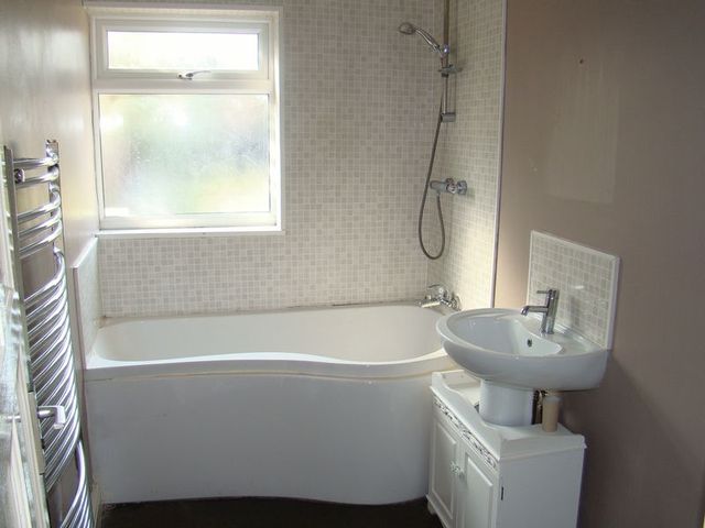  Image of 3 bedroom Terraced house to rent in King Edward Road Gillingham ME7 at King Edward Road  Gillingham, ME7 2RF