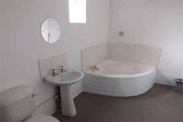 Image of 3 bedroom Flat to rent in King Street Blackburn BB2 at Blackburn, BB2 2DT