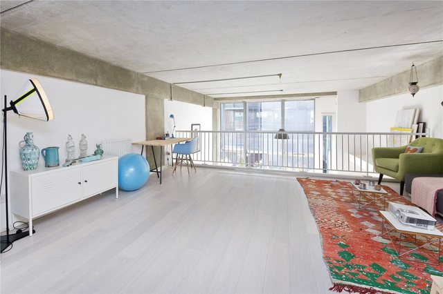  Image of 2 bedroom Flat for sale in Kingsland Road London E8 at Hackney London Dalston, E8 4DS
