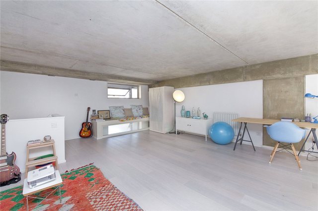  Image of 2 bedroom Flat for sale in Kingsland Road London E8 at Hackney London Dalston, E8 4DS