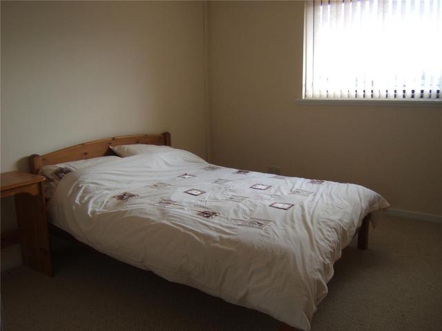  Image of 2 bedroom Flat to rent in Kirkfield East Livingston Village Livingston EH54 at Linlithgow Village West Lothian West Lothian, EH54 7BB