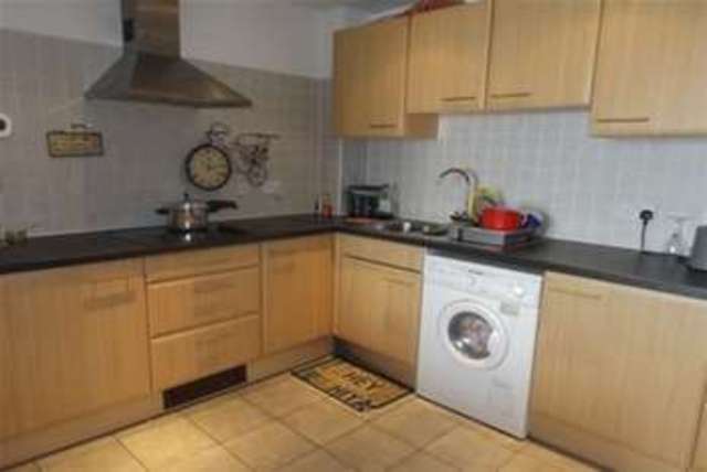  Image of 2 bedroom Flat to rent in Ferry Court Cardiff CF11 at Cardiff, CF11 0JH
