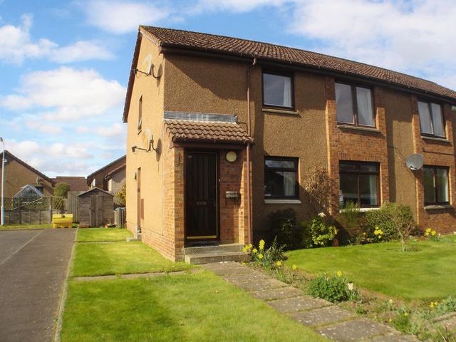  Image of 2 bedroom Flat for sale in Landale Gardens Cupar KY15 at Landale Gardens  Cupar, KY15 4UE