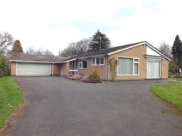  Image of 3 bedroom Bungalow for sale in Landscape Drive Leicester LE5 at Evington Leicester Humberstone, LE5 6GA