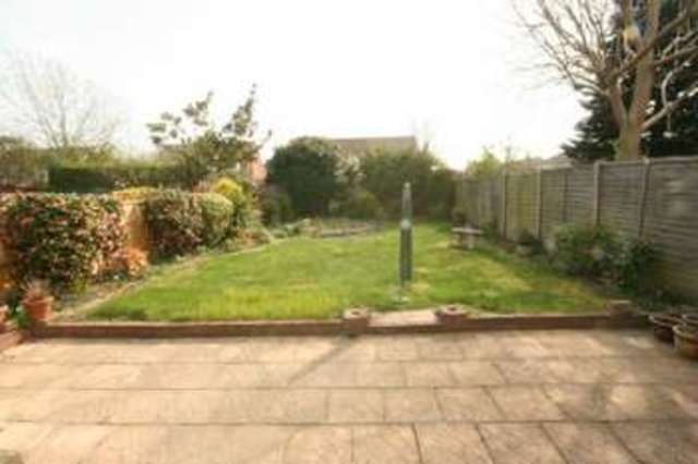  Image of 3 bedroom Semi-Detached house for sale in Thames Road Langley Slough SL3 at Langley  Slough, SL3 8DZ